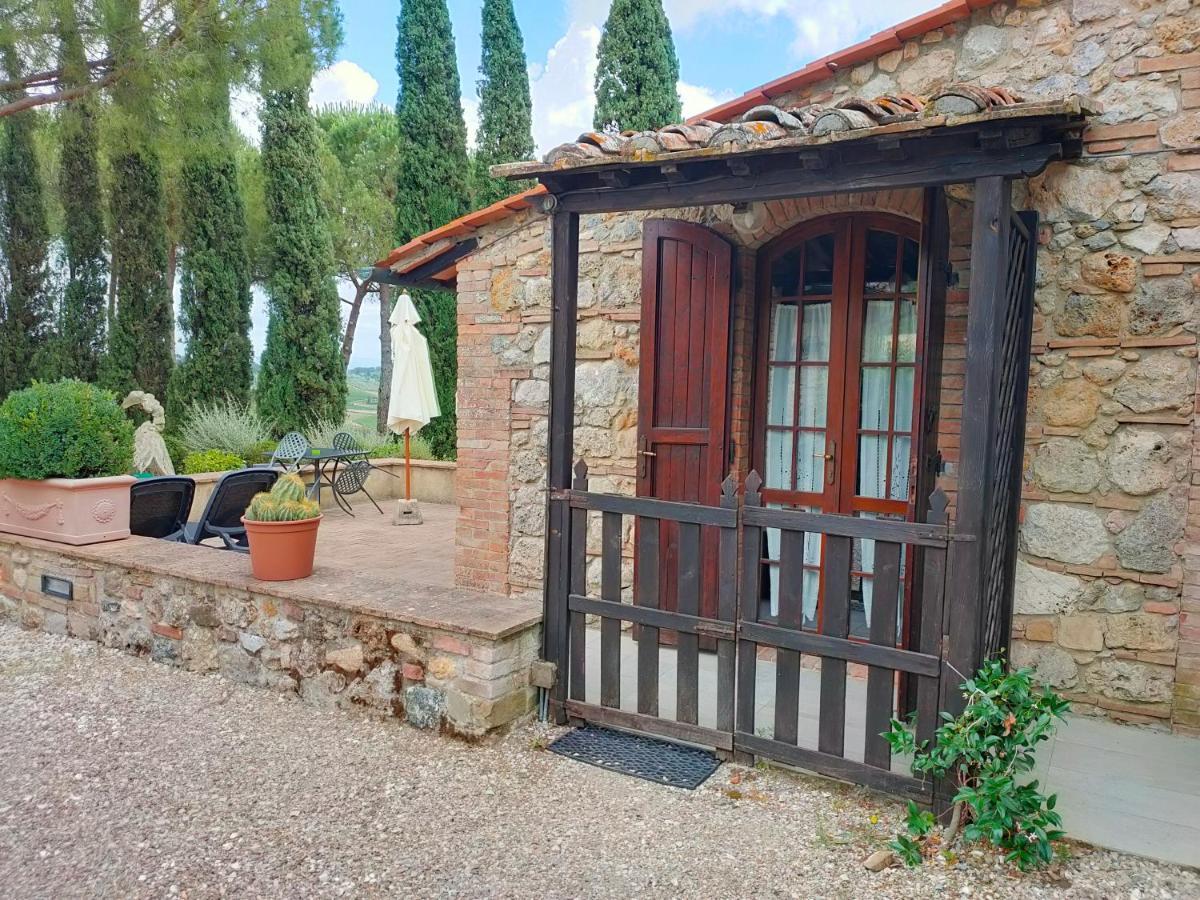 Agriturismo Casanova Di Pescille ซานจีมิญญาโน ภายนอก รูปภาพ