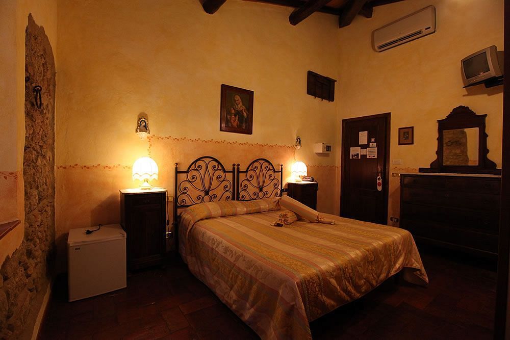 Agriturismo Casanova Di Pescille ซานจีมิญญาโน ภายนอก รูปภาพ